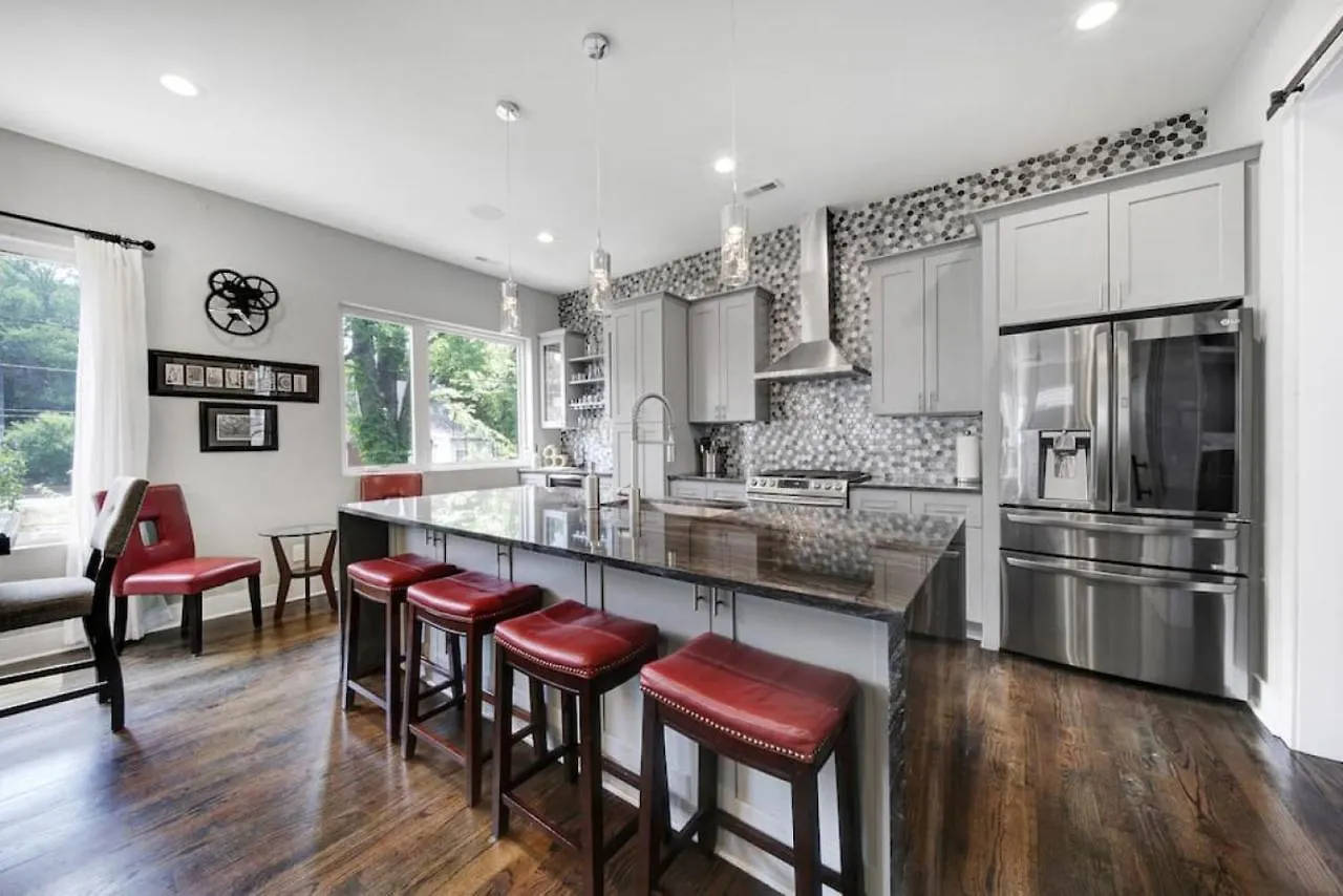 Holiday home City Views - Walking Distance To Panthers Stadium Charlotte