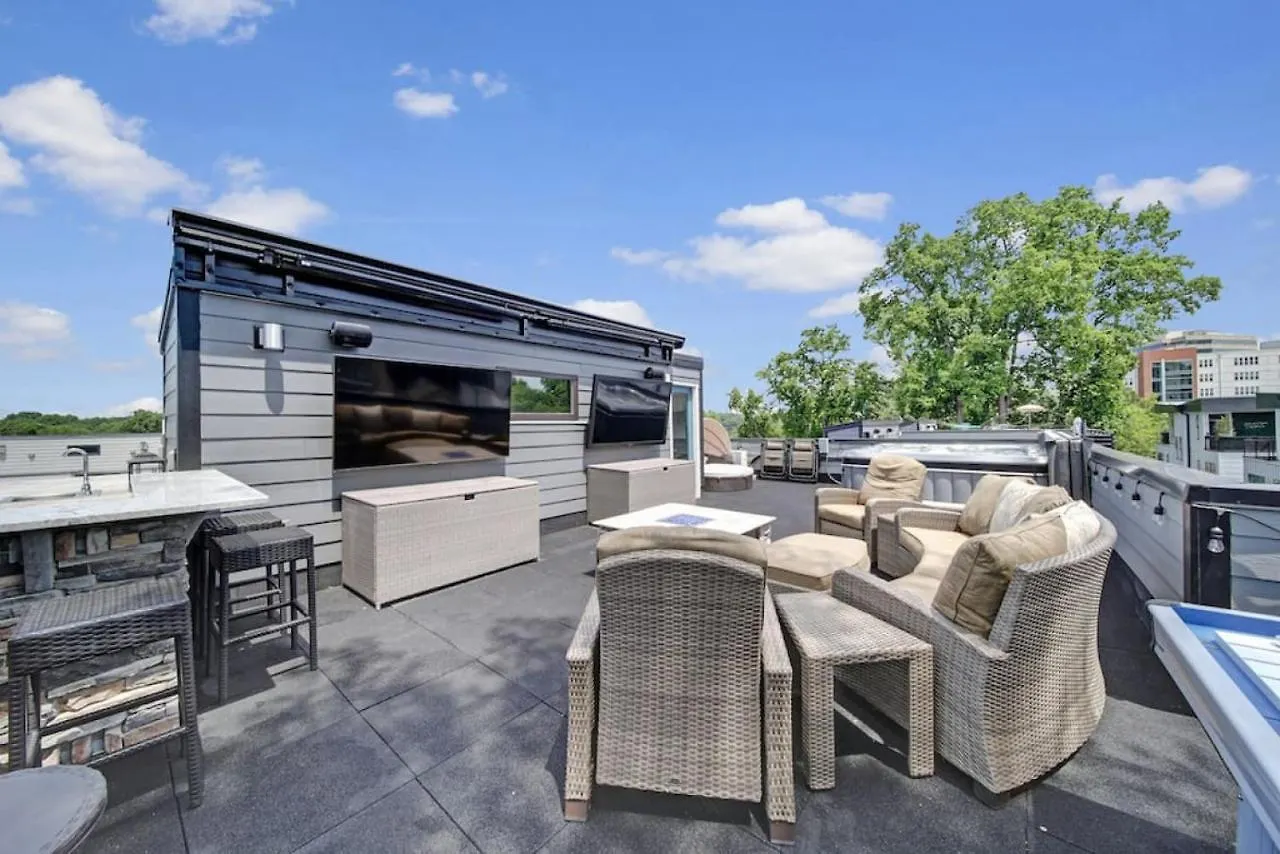 City Views - Walking Distance To Panthers Stadium Charlotte