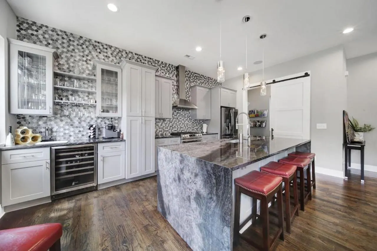 Holiday home City Views - Walking Distance To Panthers Stadium Charlotte