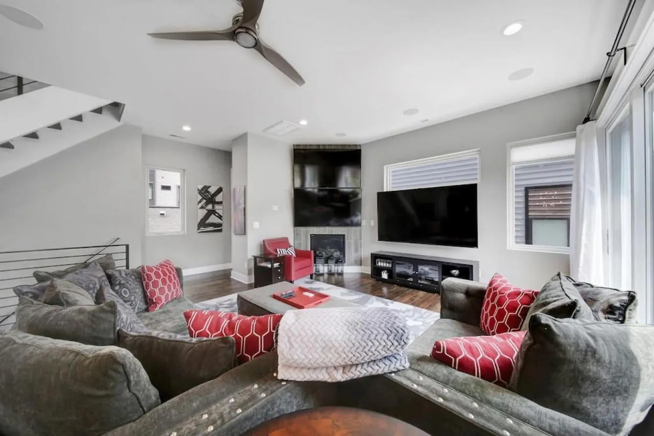City Views - Walking Distance To Panthers Stadium Charlotte