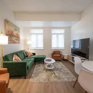 Apartment Queen Classic, Charlotte